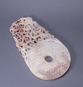 A piece of ancient jade valley pattern dragon jade