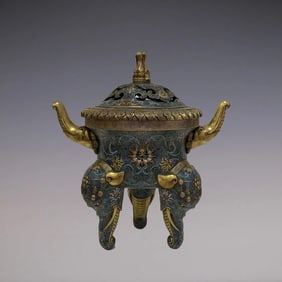 A cloisonné cloisonné enamel gilt Taiping elephant incense burner from the Qing Dynasty