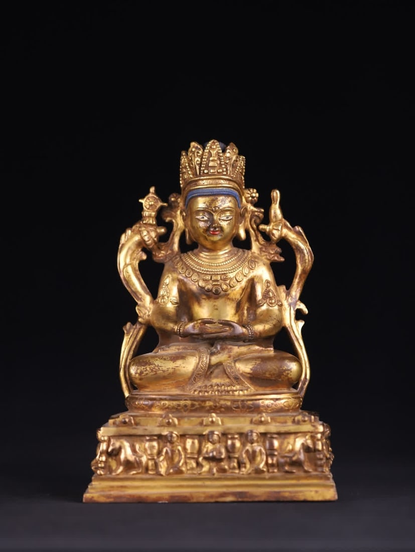 A Qing Dynasty Tibetan bronze gilt longevity Buddha statue (1 of 9)