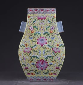 A Qing Yongzheng powder gold-painted flower amphora