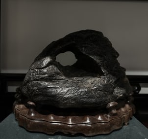 A Qing Dynasty Lingbi stone cave study ornament