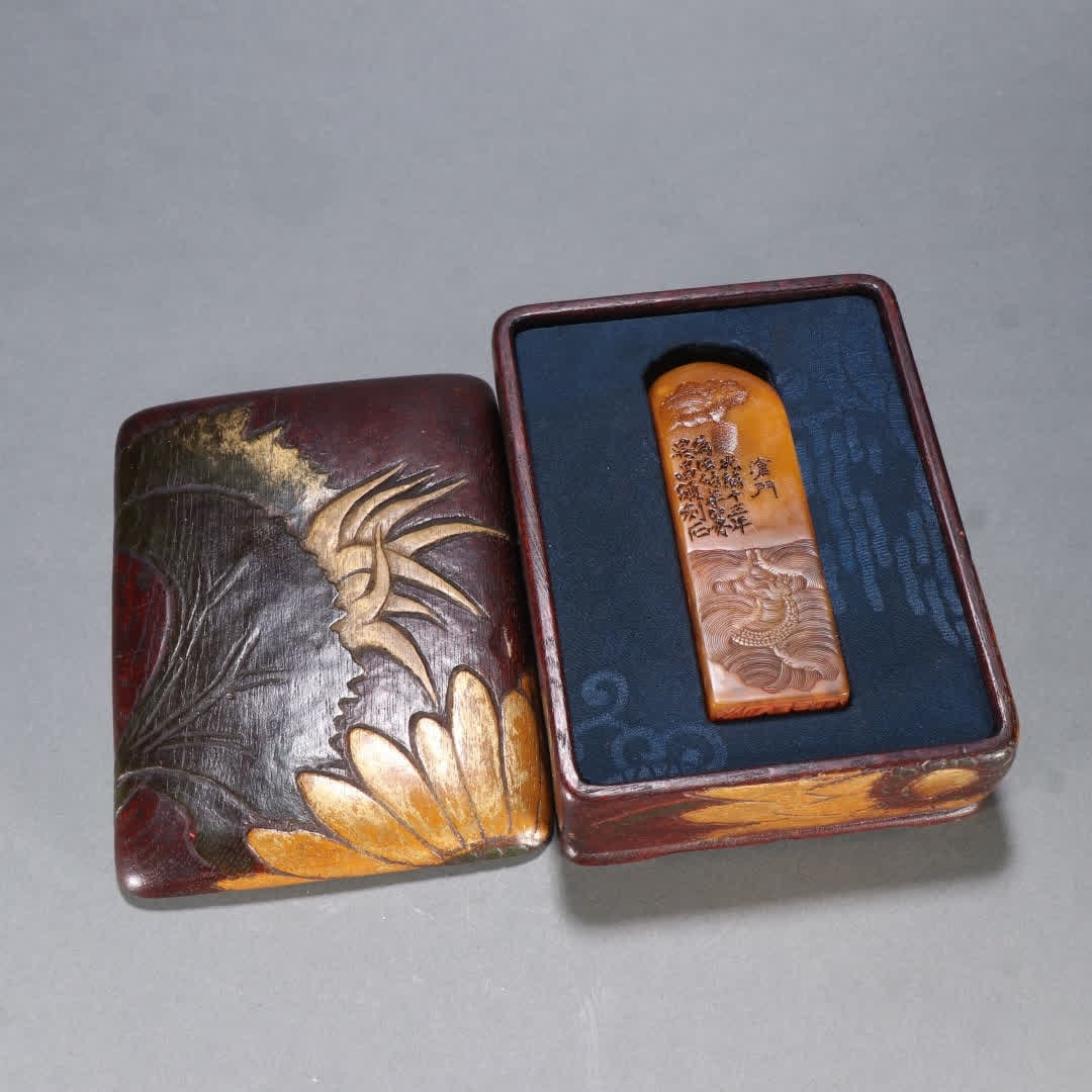 A Wu Changshuo model Tian Huang Shilong pattern seal (1 of 9)