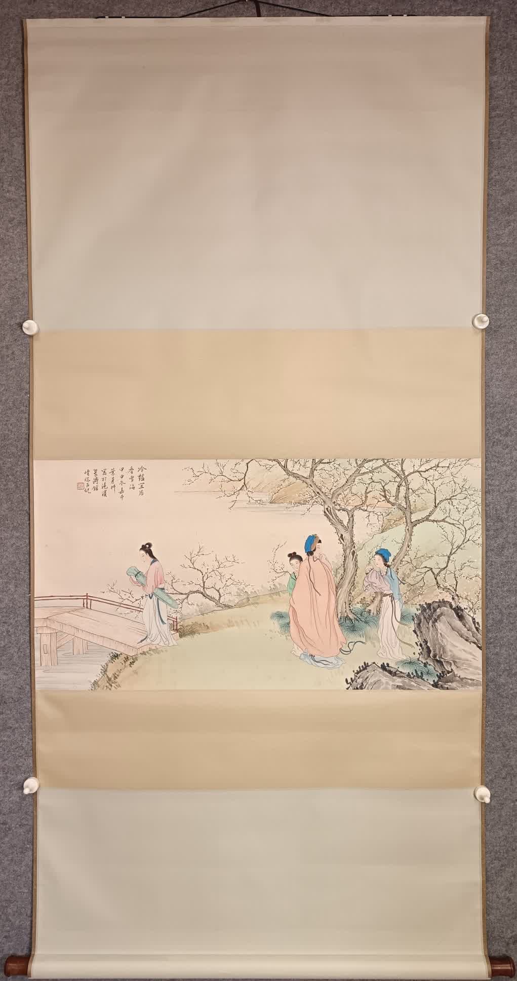 A vertical axis of Ye Manshu's paper figures: Ye Manshu's paper figure vertical axis SIZE: Core: 89x46cm (The Dimensions Of All Batches Are Manually Measured.If You Need More Detailed Information, Please Contact Our Customer Service Before Biddin