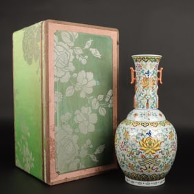 A Qing Qianlong Doucai amphora