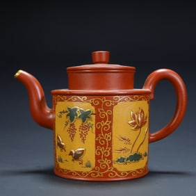 Qing Dynasty purple sand "colorful gold-painted consecrated flower and bird pattern pot"