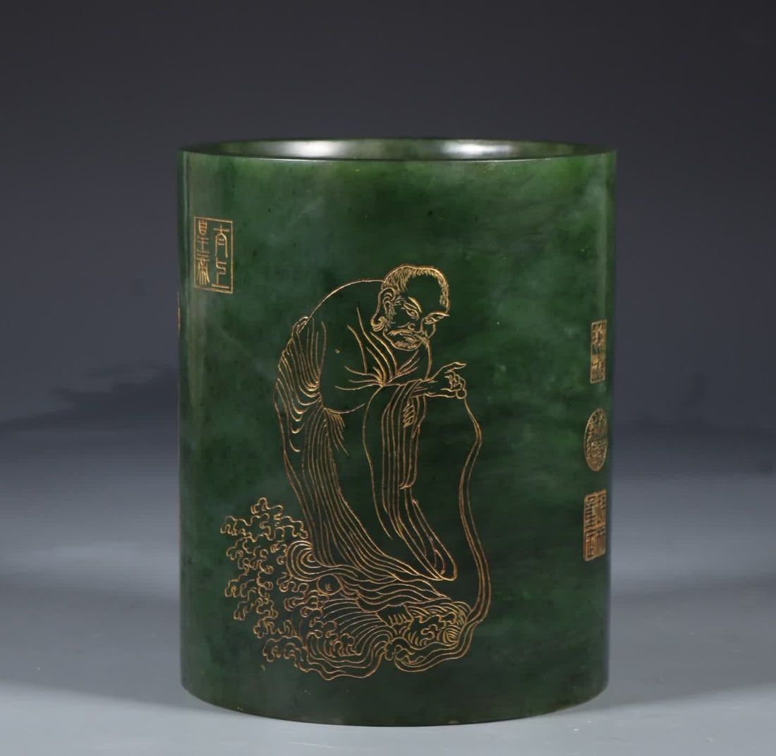 A Qing Dynasty Hetian jasper imperial poem Arhat picture pen holder: Qing Dynasty Hetian Jasper Imperial Inscription Poem Arhat Picture Pen Holder SIZE: Diameter 12.4cm Height 15.3cm Weight 1855g (The Dimensions Of All Batches Are Manually Measured.If You Need More Det