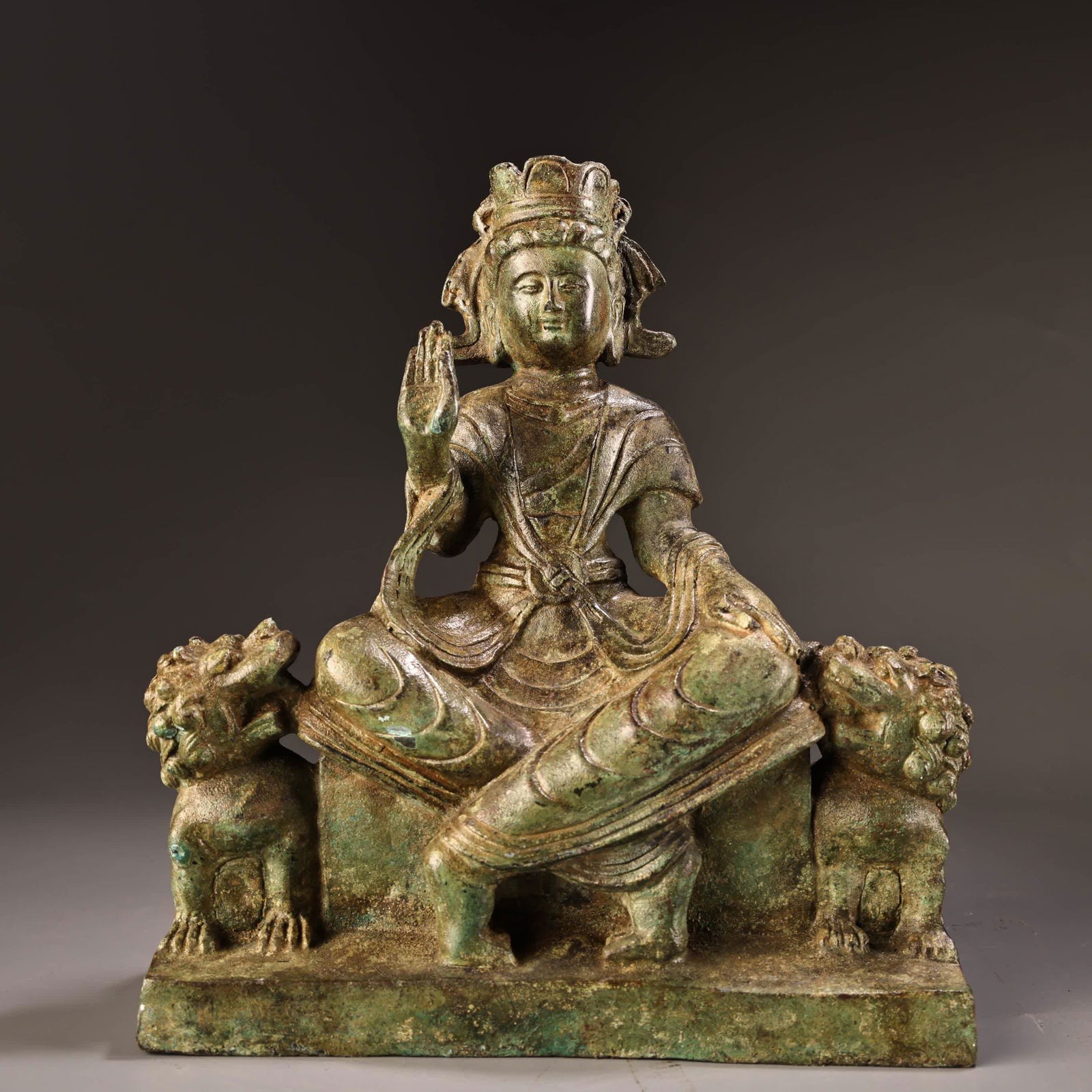 A bronze high relief carved Buddha statue of Guan Bodhisattva (1 of 10)