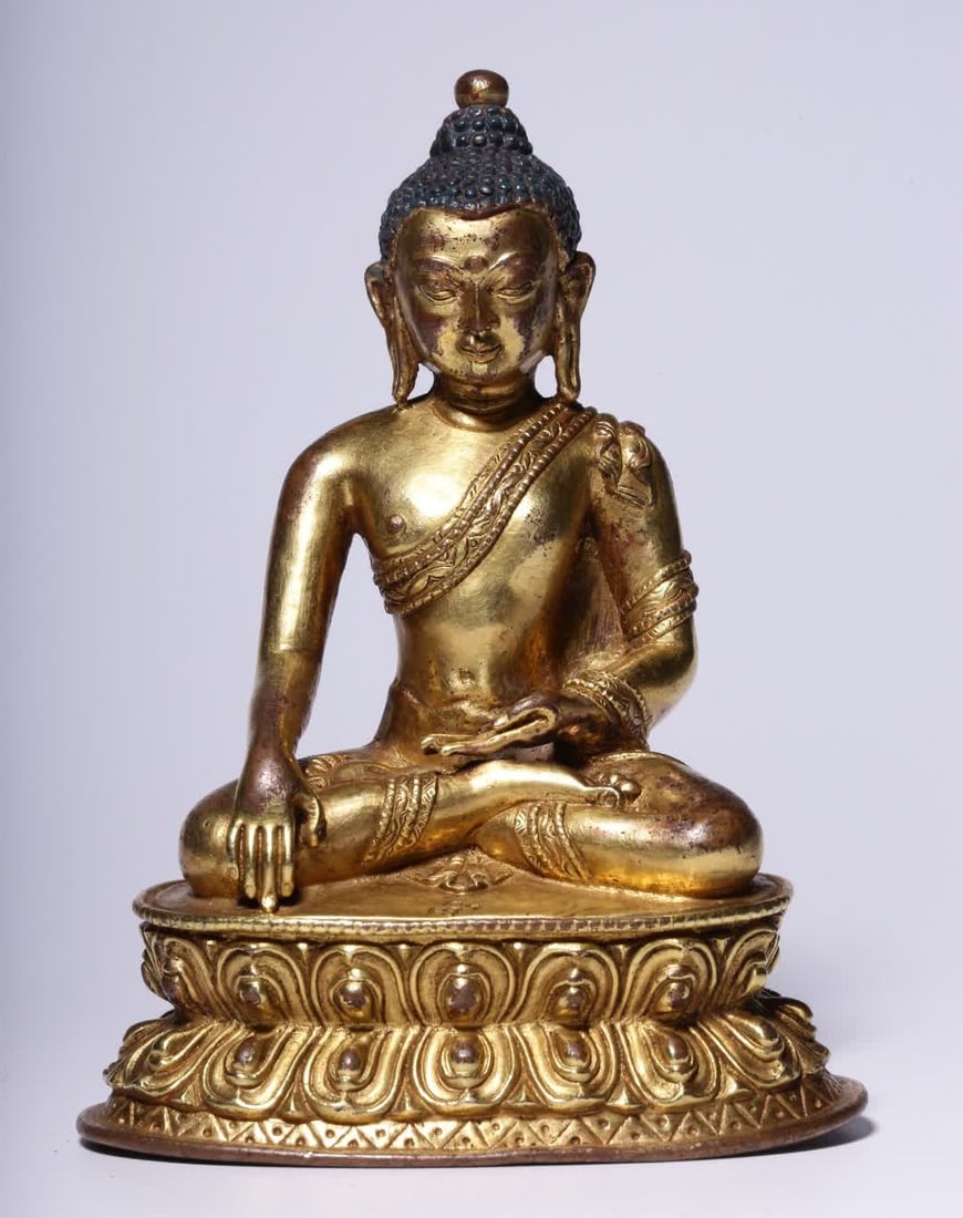 A piece of Qing Dynasty copper gilt immovable Buddha (bottom opened) (1 of 10)