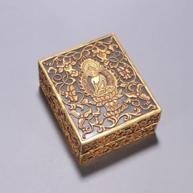 A piece of Liao gold agate covered gold Buddha pattern lid box