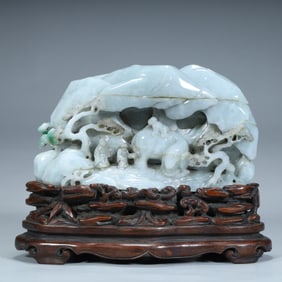 A Qing Dynasty jade mountain carving "Taiping Elephant" ornament