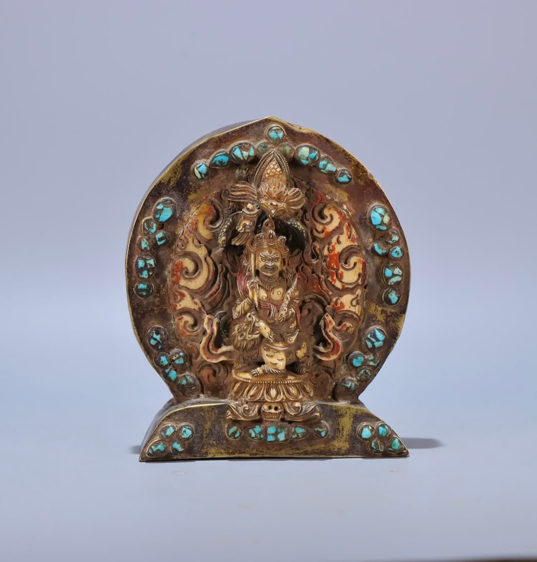 A piece of copper gilt inlaid with antlers carved with the king of treasures (1 of 10)