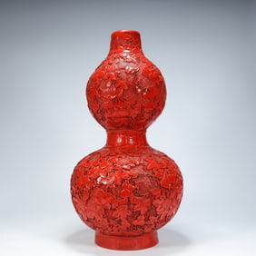 Qing Dynasty red "gourd pattern gourd bottle