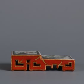 A Qing Dao Lightyear alum red background, gilded window, pastel landscape figure pen holder