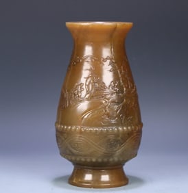 A Qing Dynasty Fujian Shoushan stone character story bottle