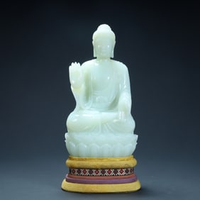 Qing Dynasty Hetian jade Shakyamuni Buddha seated statue