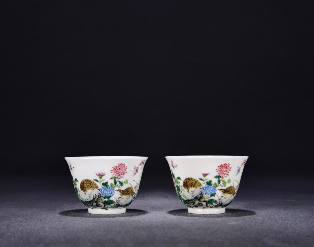A Qing Qianlong pastel living and working cup: Qing Qianlong pastel peaceful living and contentment picture cup SIZE: Height 6cm Width 9cm (The Dimensions Of All Batches Are Manually Measured.If You Need More Detailed Information, Please Contact O