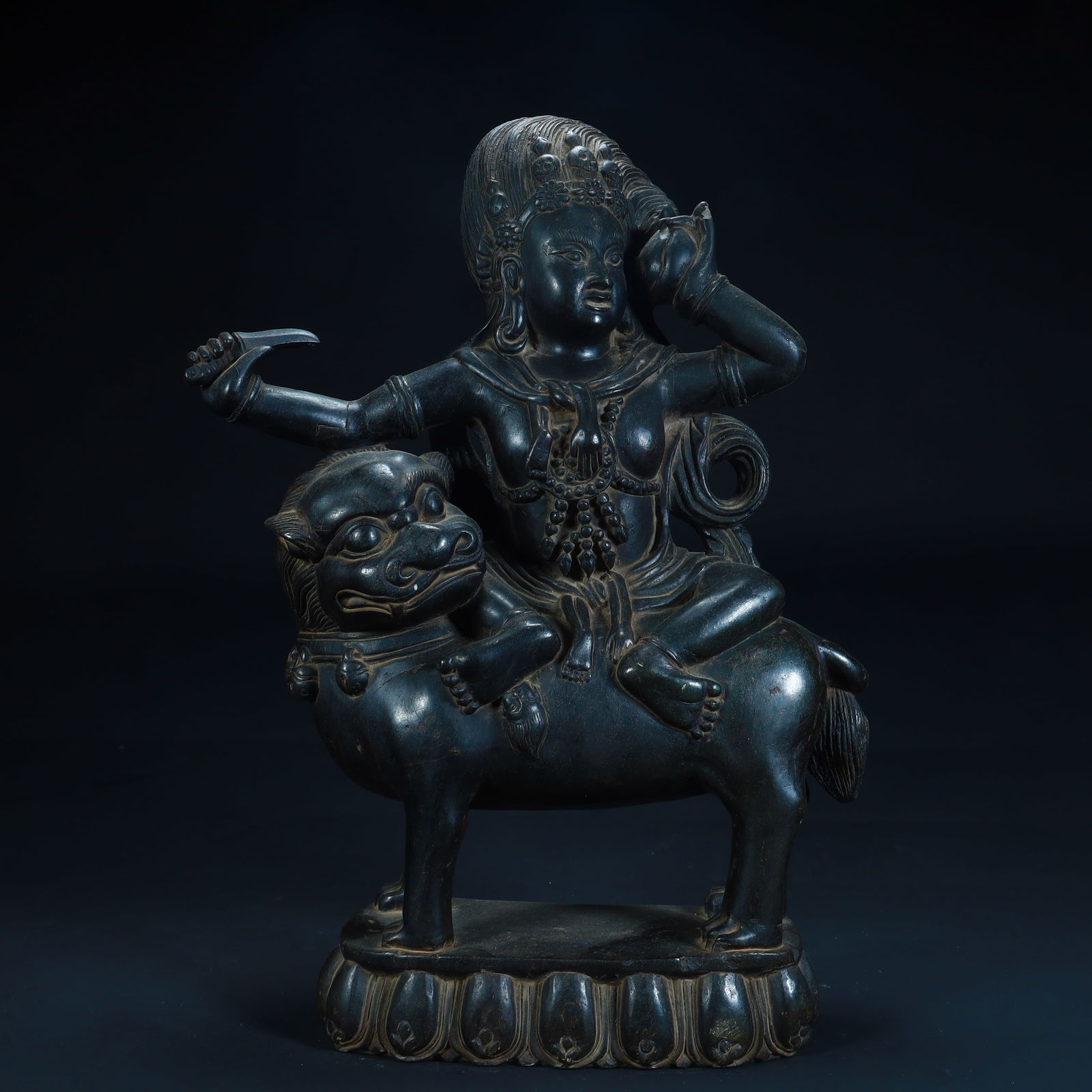 Qing Dynasty Black Stone Tibetan Buddhist Dakini statue: Qing Dynasty Black Stone Tibetan Buddhist Dakini statue Height 35cm, length 26cm, width 10cm, 6.5kg (The Dimensions Of All Batches Are Manually Measured.If You Need More Detailed Information,