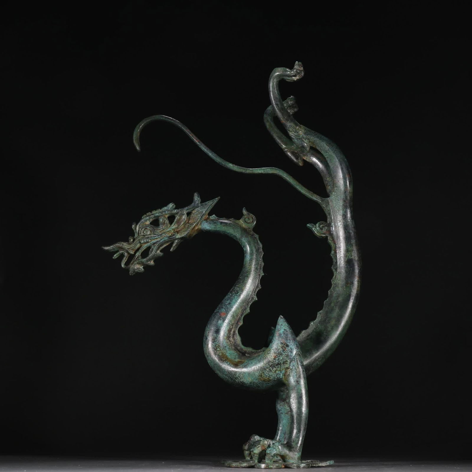 A bronze dragon ornament: Copper dragon ornaments SIZE: Height 34cm Width 21.5cm Weight 1517.7g (The Dimensions Of All Batches Are Manually Measured.If You Need More Detailed Information, Please Contact Our Customer Service Be