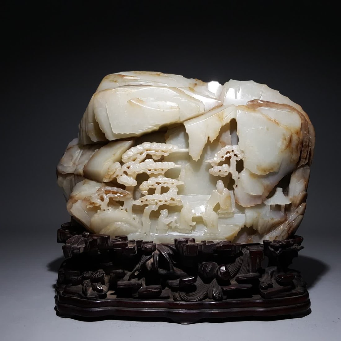 A piece of Qing Dynasty Hetian jade Matsushita Yaju: Qing Dynasty Hetian jade Matsushita Yaju SIZE: 14.5x22x7cm (without base) Weight 3044g without stand) (The Dimensions Of All Batches Are Manually Measured.If You Need More Detailed Information, Please