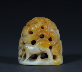 Qing Dynasty agate pretty transparent carving "Fulu (deer)" handle