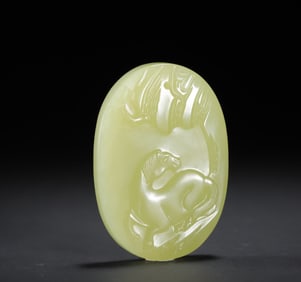 A Qing Dynasty Hetian topaz jade was immediately conferred a marquis jade plaque