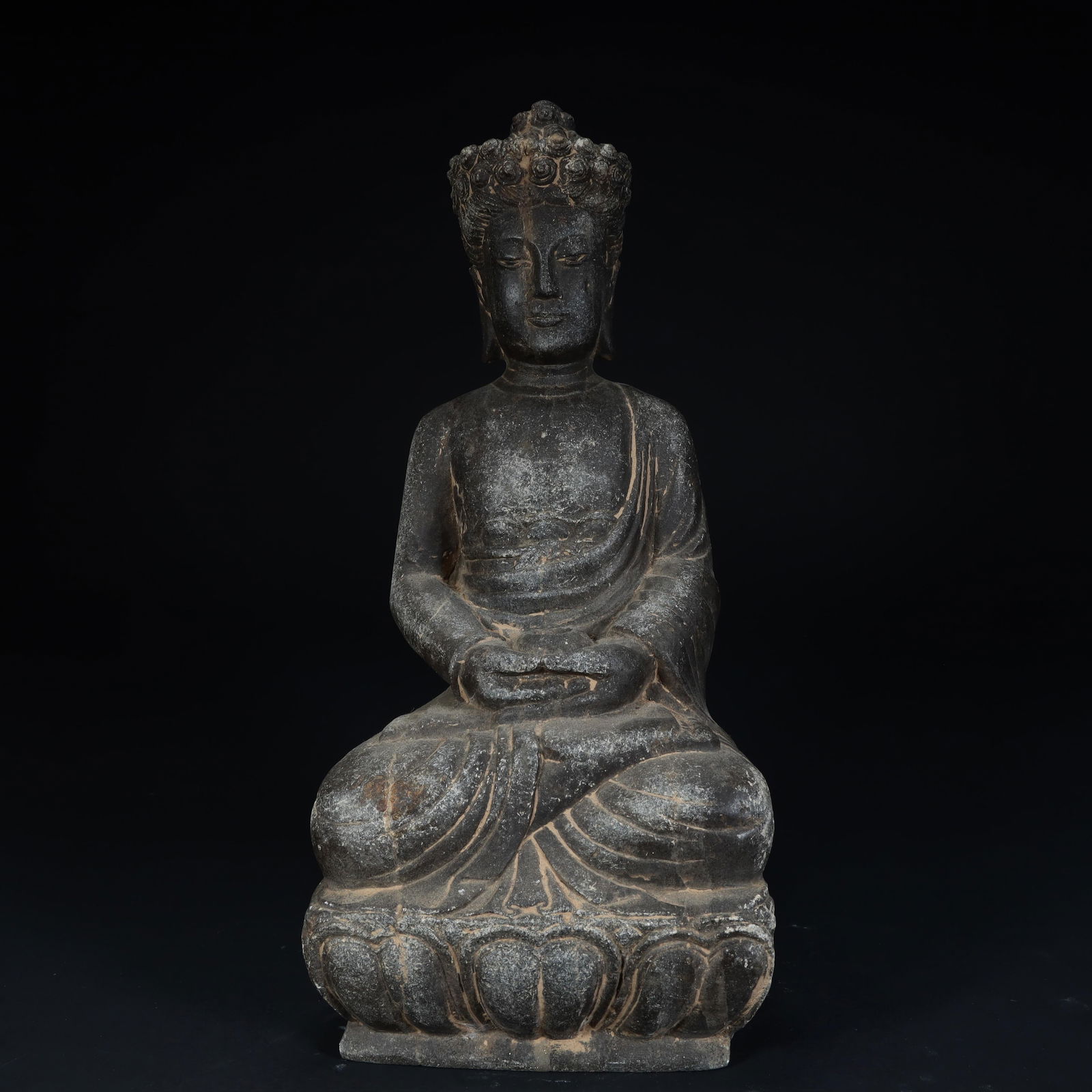 Ming Dynasty stone "sitting Buddha" statue: Ming Dynasty stone "sitting Buddha" statue Height 39cm, length 17cm, width 16cm, weight 10.6kg (The Dimensions Of All Batches Are Manually Measured.If You Need More Detailed Information, Please