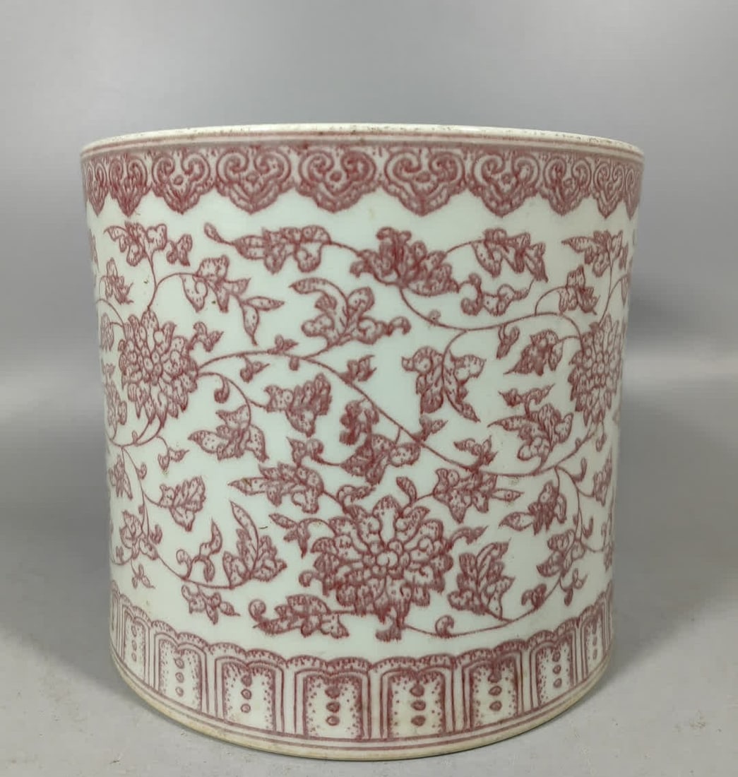 A Qing Dynasty glazed red pen holder (1 of 9)