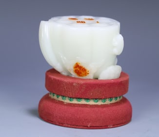 A Qing Dynasty Hetian jade seed material "one product of integrity" ornament