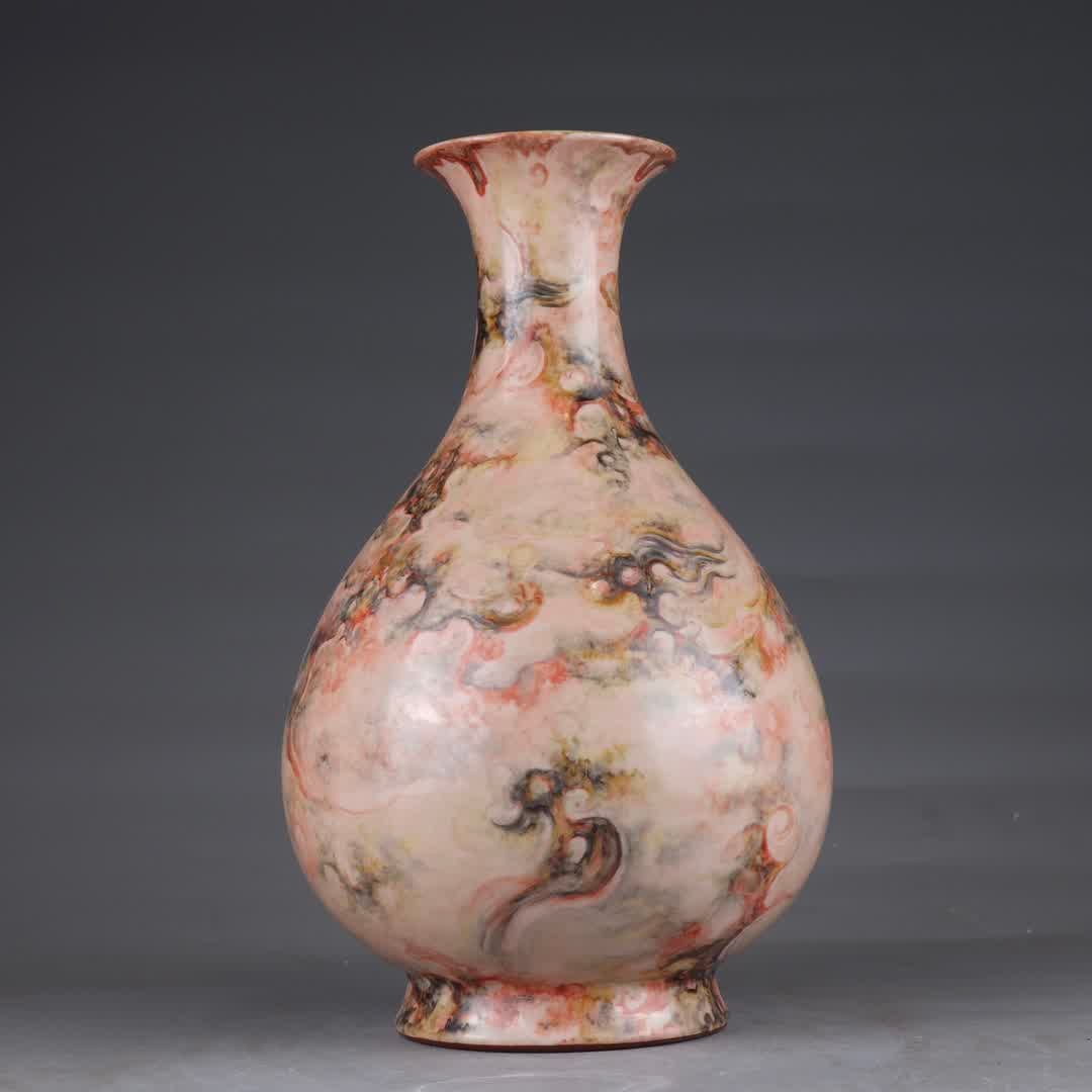 A Qing Qianlong stone pattern glazed jade pot spring: Qing Qianlong stone pattern glazed jade pot spring SIZE: Height 28.8cm Belly diameter 18cm (The Dimensions Of All Batches Are Manually Measured.If You Need More Detailed Information, Please Contact Ou