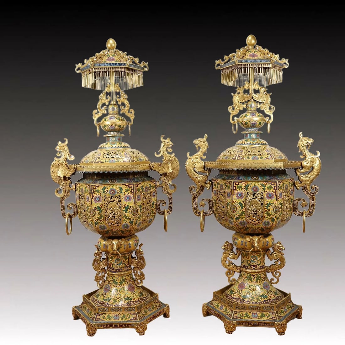 A pair of cloisonné enamel dragon and phoenix palace lamps from the Qing Dynasty: The cloisonné enamel dragon and phoenix palace lamp of the Qing Dynasty SIZE: Height 128cm Width 45cm Length 60cm Weight 101kg (The Dimensions Of All Batches Are Manually Measured.If You Need More De