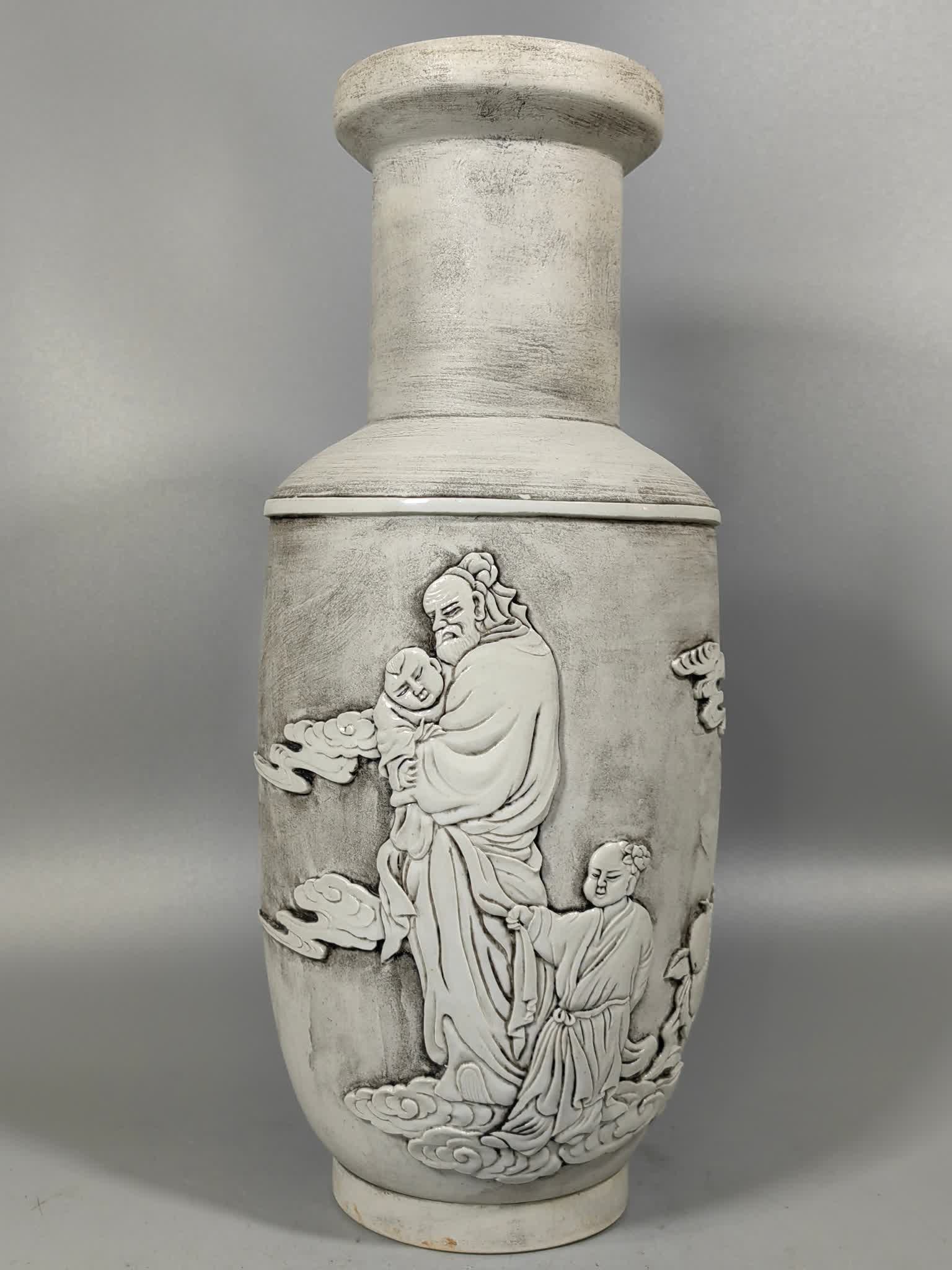 A Qing Dynasty plastic tire pile carved figure bottle (1 of 9)