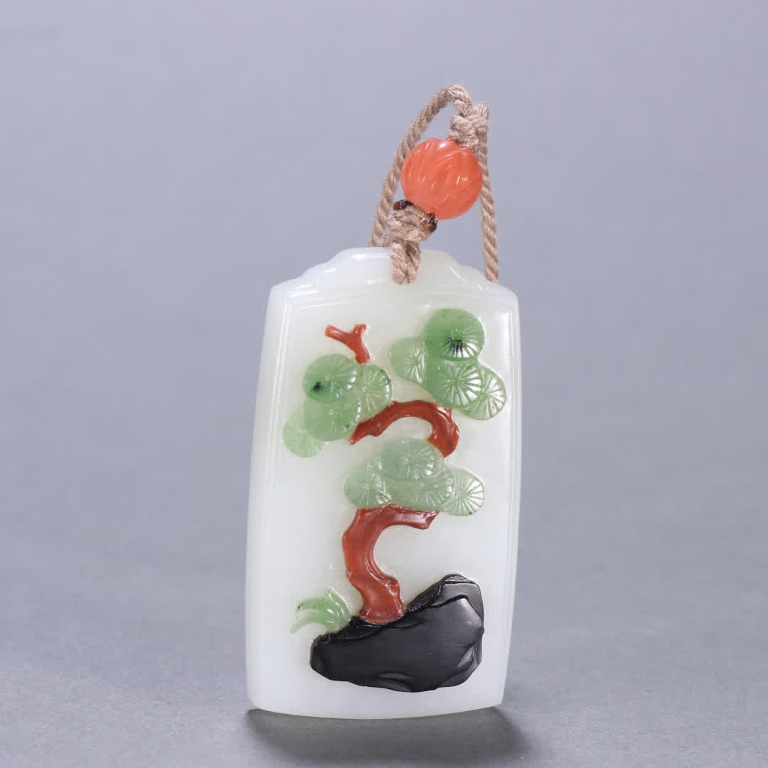 A Hetian jade inlaid treasure cash cow is listed: Hetian jade inlaid treasure cash cow listing SIZE: Height 5.7cm width 3.2cm Weight 56.9g (The Dimensions Of All Batches Are Manually Measured.If You Need More Detailed Information, Please Contact Our