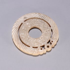 An ancient jade dragon pattern