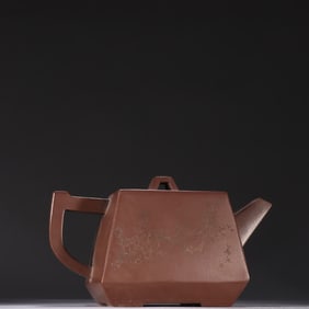 A famous purple sand flower and bird pattern teapot