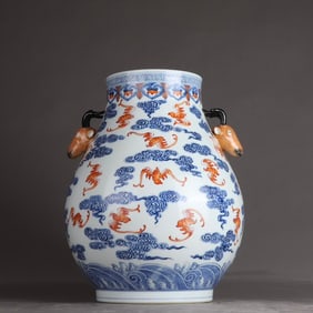 A Qing Qianlong blue and white alum red hundred blessings auspicious cloud amphora deer head statue