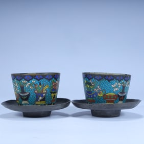 A pair of Qing Dynasty copper tire cloisonné enamel Bogu pattern cups (with tin base)