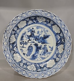 A large plate of Ming Dynasty blue and white character stories