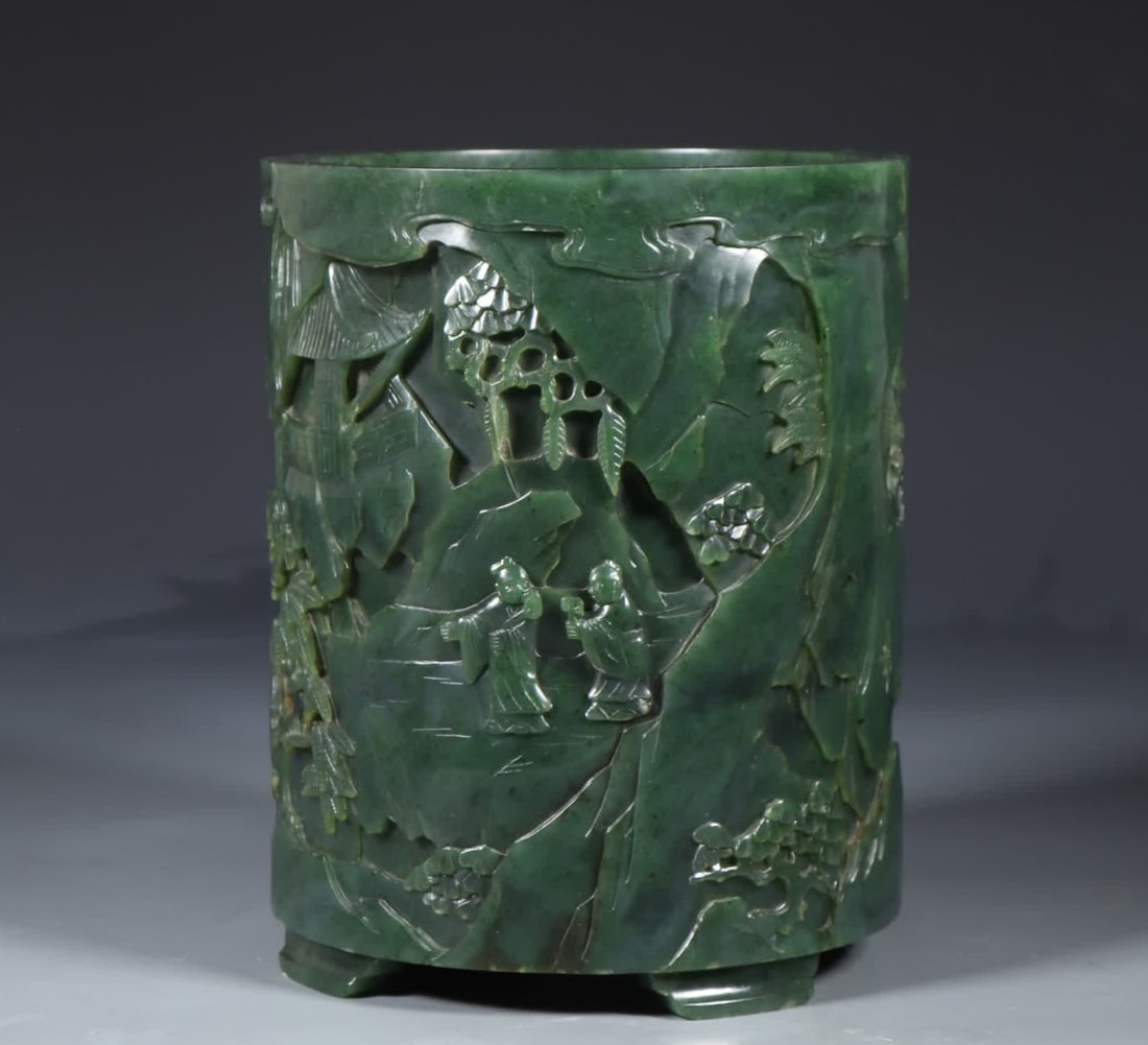 A Qing Dynasty Hetian jasper visiting friends picture pen holder: Qing Dynasty Hetian Jasper Visiting Friends Pen Holder SIZE: Diameter 13.5cm Height 17cm Weight 1980g (The Dimensions Of All Batches Are Manually Measured.If You Need More Detailed Information, Please