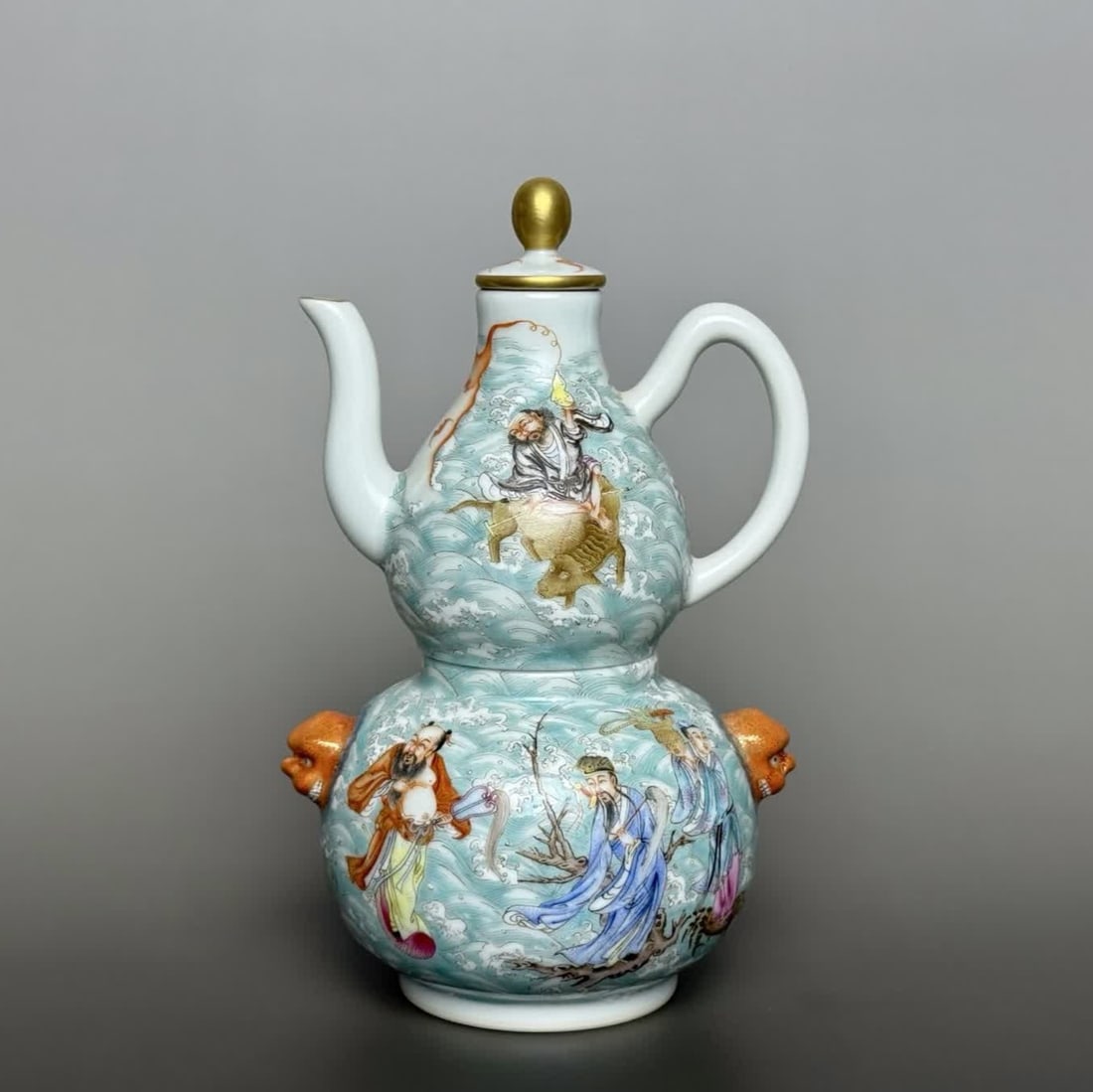 A piece of Qianlong system of the Qing Dynasty Eight Immortals Crossing the Sea Immortals Gilded (1 of 9)