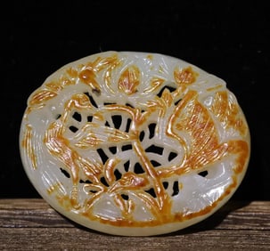 A piece of Qing Dynasty Hetian jade spring water picture with board