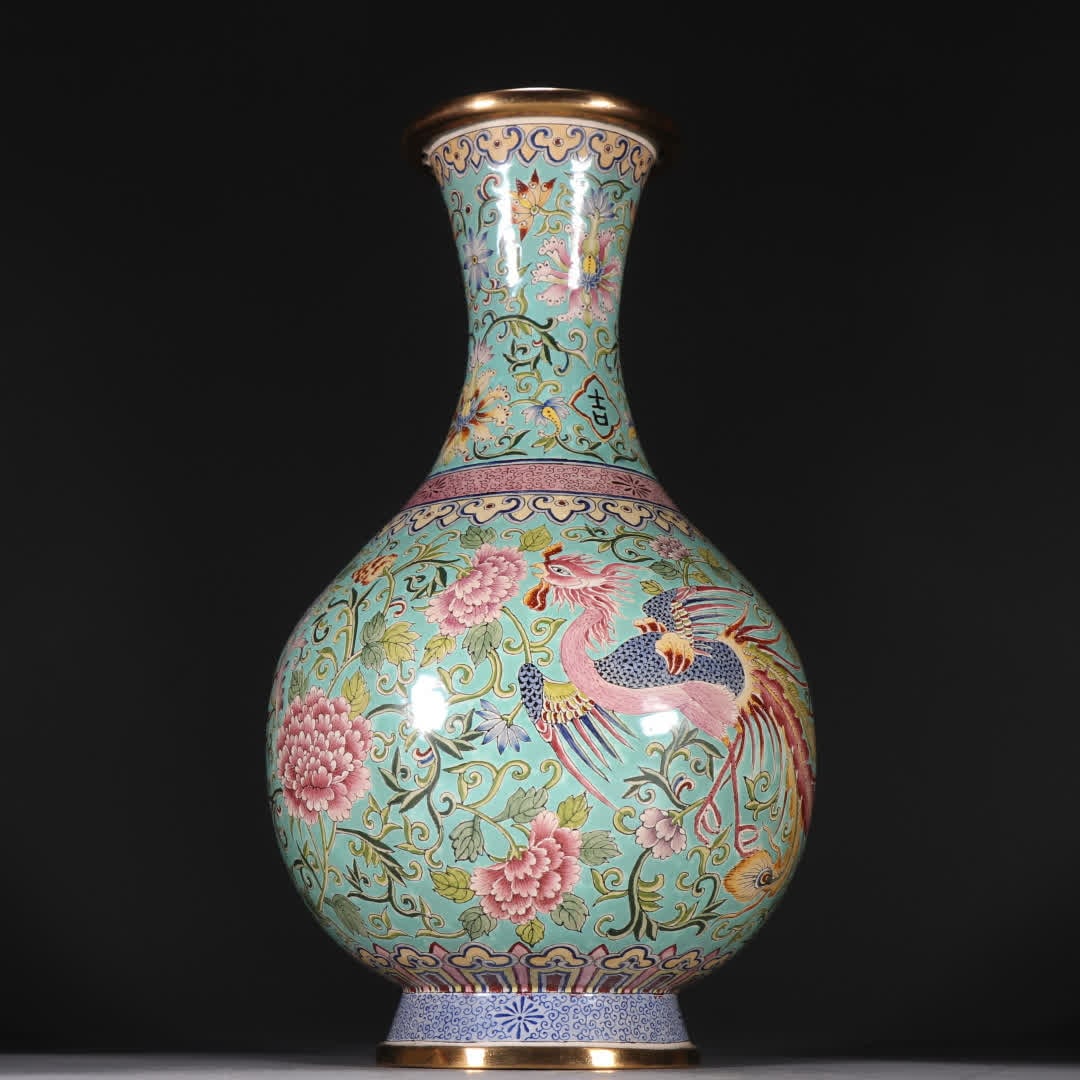 A pair of Qing Dynasty copper gilt painting enamel dragon and phoenix auspicious vases: Qing Dynasty copper gilt painting enamel dragon and phoenix presenting a pair of auspicious vases SIZE: Height 24cm width 14.2cm Weight 910g (The Dimensions Of All Batches Are Manually Measured.If You