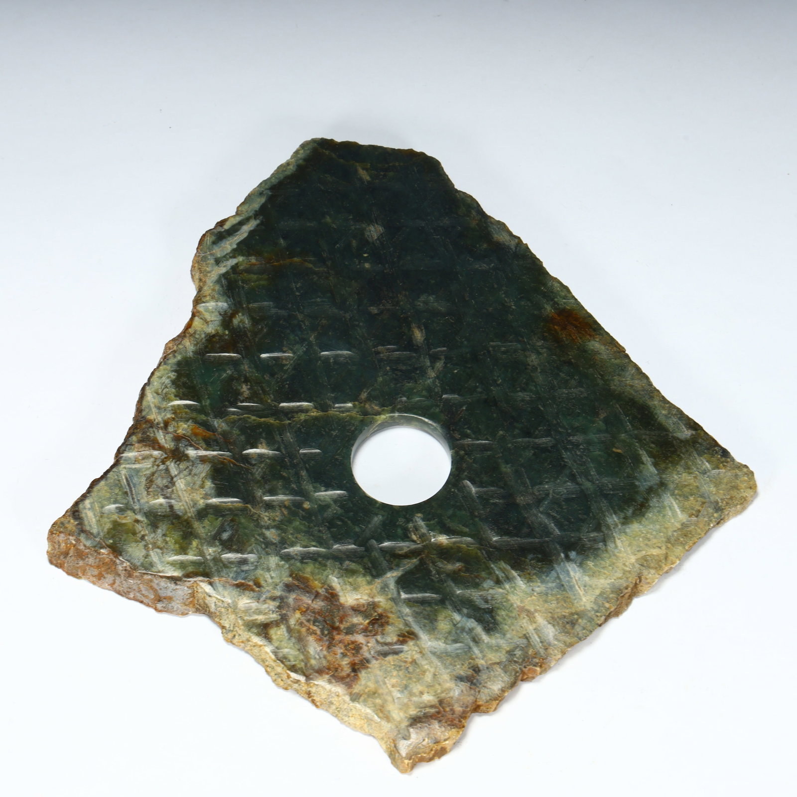 Neolithic Longshan Culture "Yuxuanji (fragment): Neolithic Longshan Culture "Jade Xuanji (fragment) Height 0.8cm, length 16cm, width 15.5cm, weight 394g (The Dimensions Of All Batches Are Manually Measured.If You Need More Detailed Information, Plea