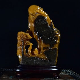 A Shoushan stone hollow carved ornament