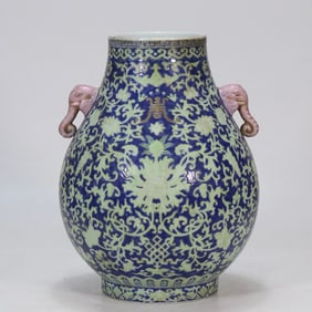 A Qing Qianlong year palace pink green blue color Fushou ten thousand years treasure flower pattern