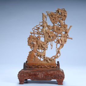 Qing Dynasty Huanghuali carved squirrel grape pattern ornament