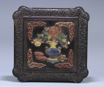 A Qing Dynasty rosewood treasure inlaid Bogutu jewelry cover box