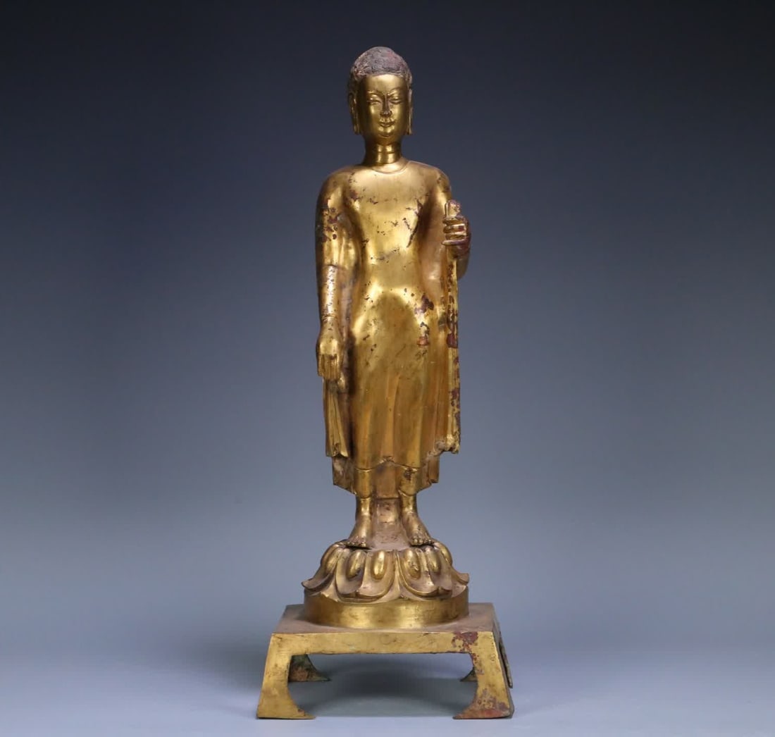A piece of Northern Qi bronze gilt standing Buddha: Northern Qi copper gilt standing Buddha SIZE: 48x18x14cm Weight 3575g (The Dimensions Of All Batches Are Manually Measured.If You Need More Detailed Information, Please Contact Our Customer Service Be