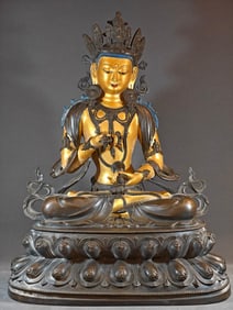 A statue of Vajra Hand Bodhisattva