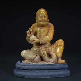 Qing Dynasty Shoushan stone inlaid treasure dragon arhat seated statue