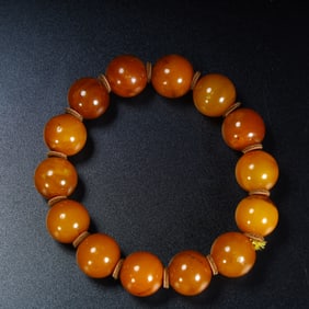 Qing Dynasty beeswax bracelet